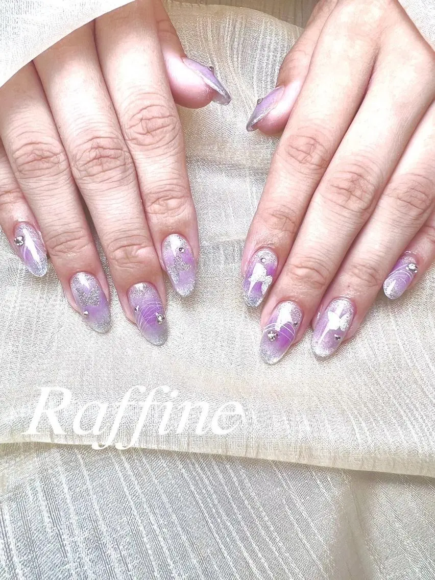 ネイル RAFFINE haru🦋🩵のネイルデザイン