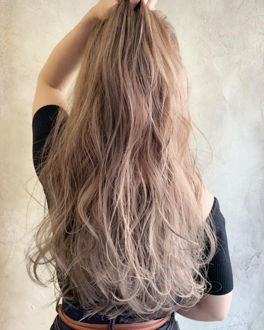 ロング カラー デザインカラー グラデーションカラー ハイライトカラー ハイトーンカラー ハイライト カット ヘアカラー N° aria 三軒茶屋のその他イメージ