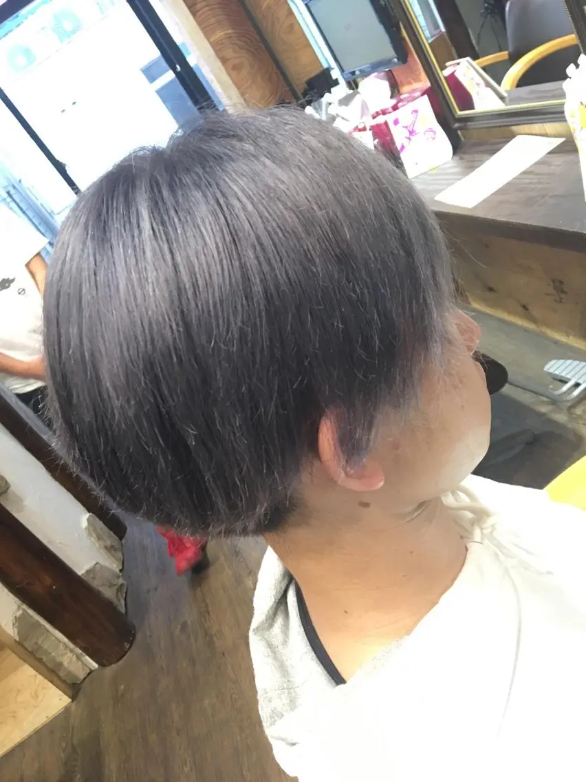 カラー メンズ ピンクカラー シルバー IwAsh大和駅前店 河野亜里香のヘアスタイル