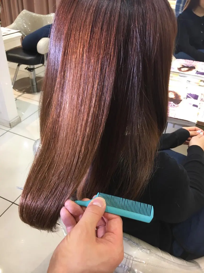 セミロング パーマ ストレートパーマ カット トリートメント 髪質改善/美髪矯正 マネージャー福永のヘアスタイル