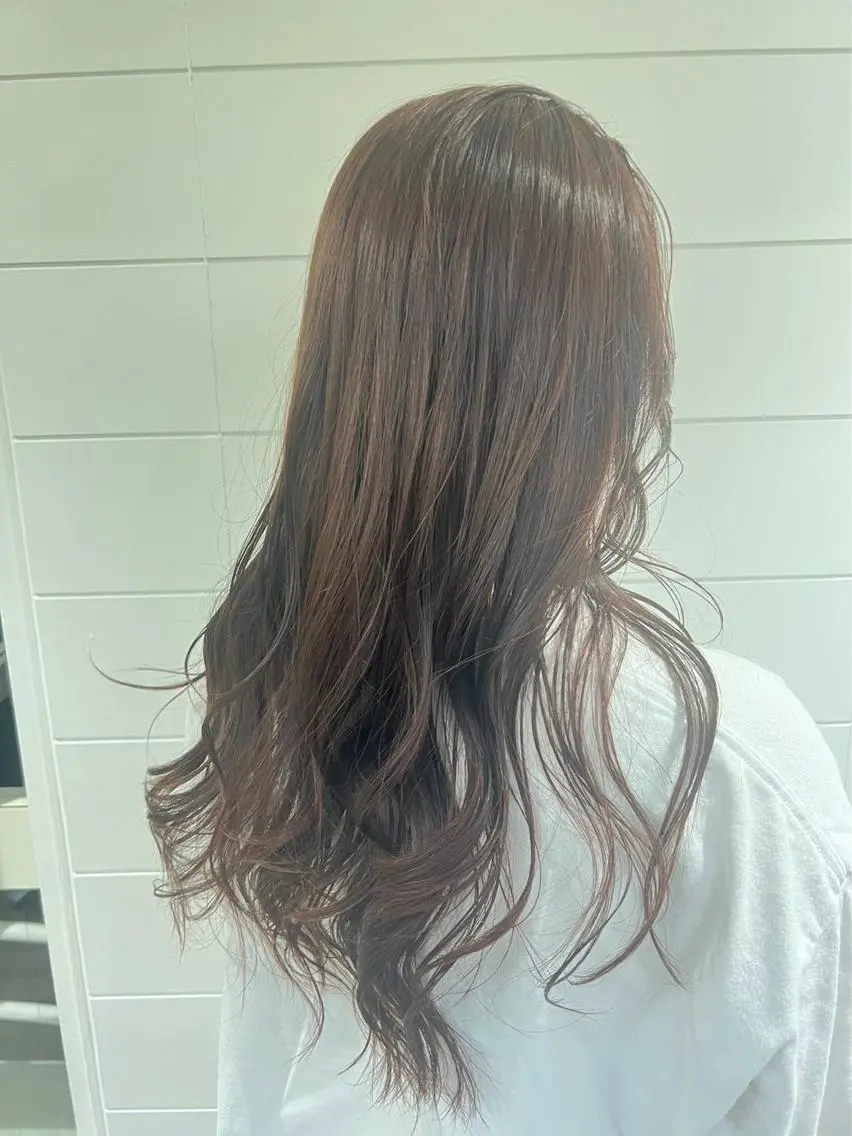 ロング ヘアカラー 菊池 純香のヘアスタイル