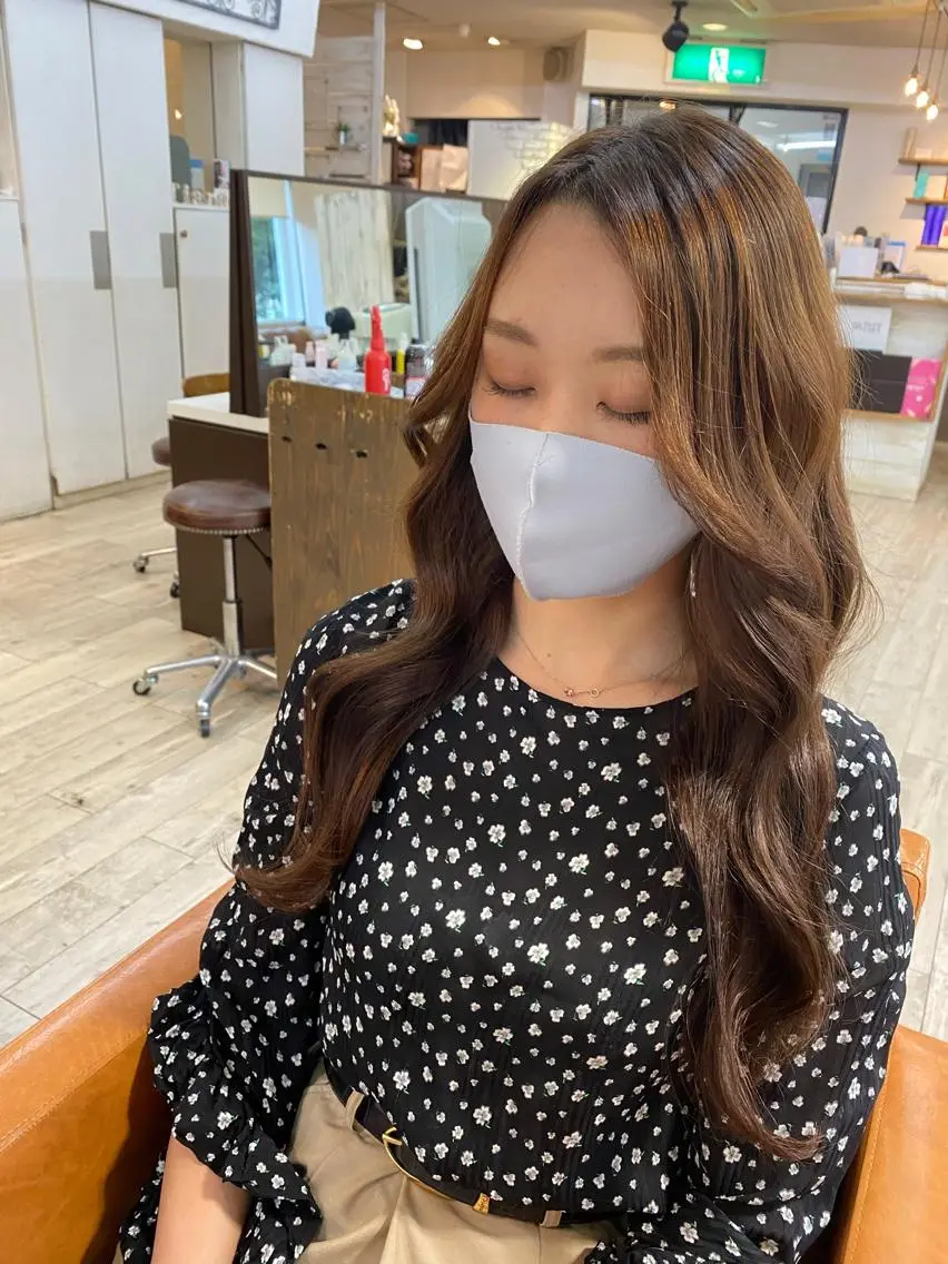 ロング 顔まわりレイヤー 顔周りカット 韓国風ヘア レイヤーカット 橋口 亮平のヘアスタイル