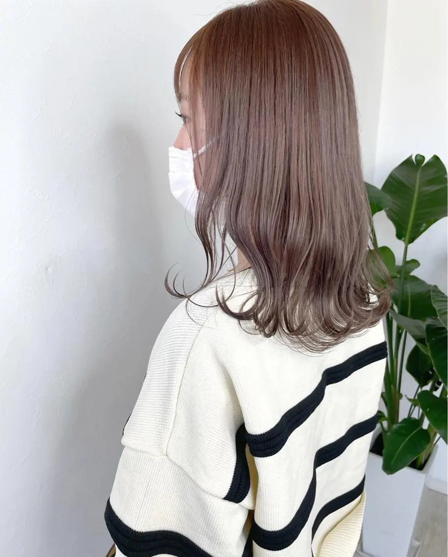 セミロング カラー ブリーチ 透明感カラー グレージュ ミルクティーグレージュ ヘアカラー 🫧富田 苑実🫧のヘアスタイル