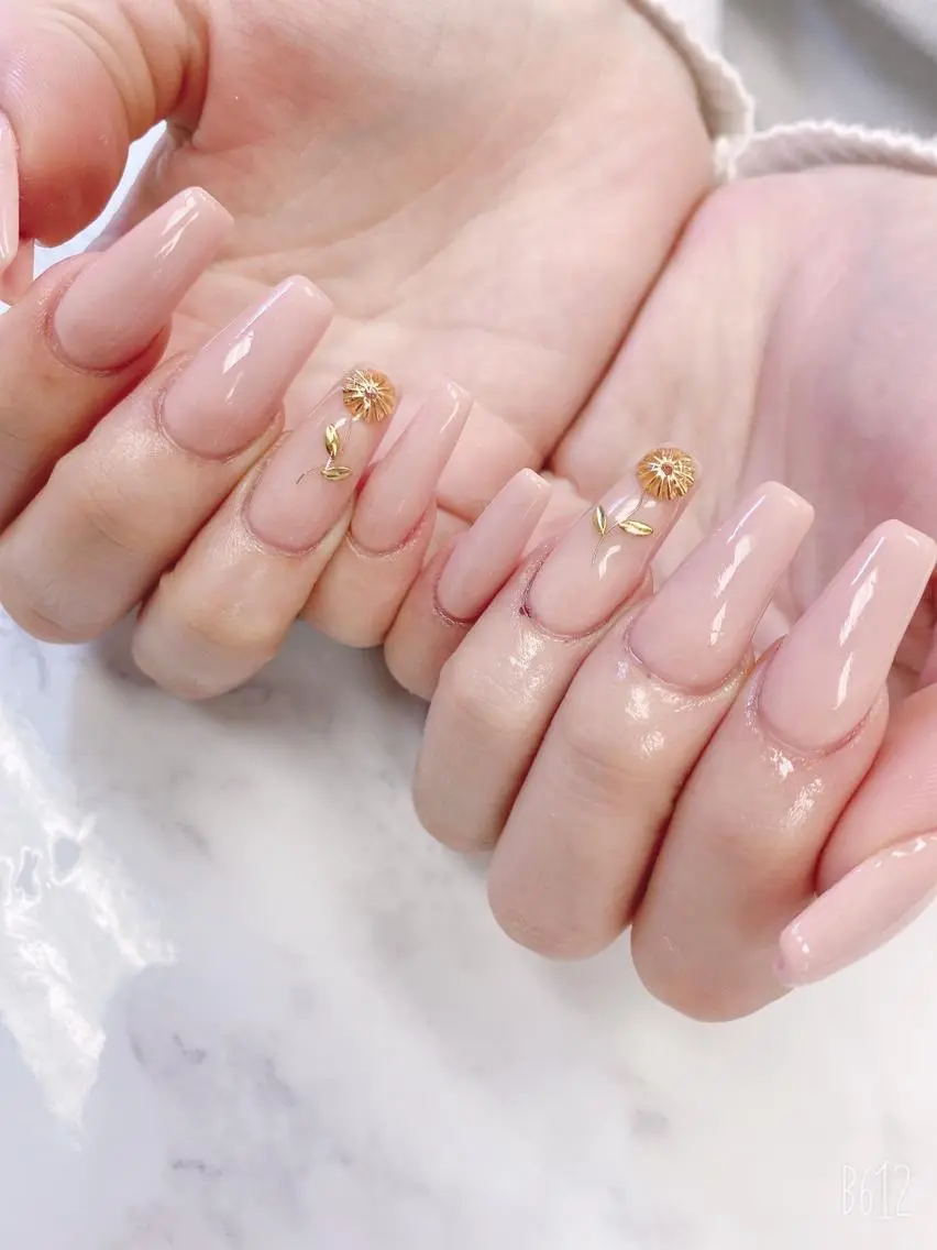 セミロング JNA認定講師🌸 RIEのネイルデザイン