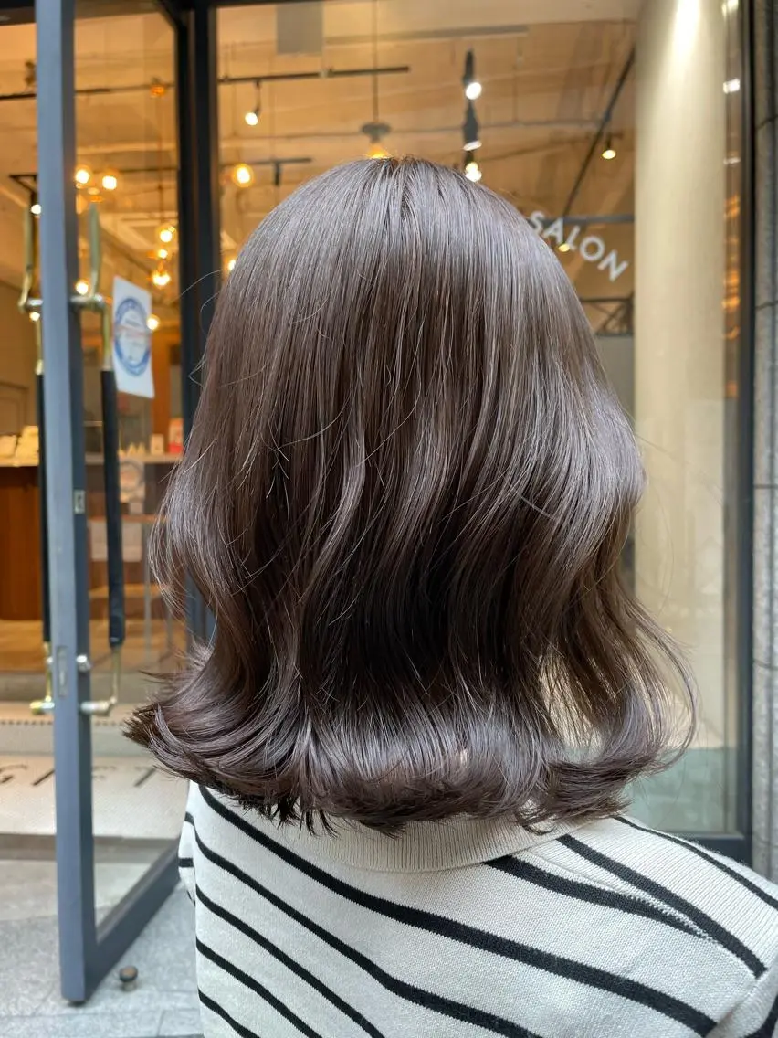 ミディアム カット ヘアカラー トリートメント 村山 美空のヘアスタイル