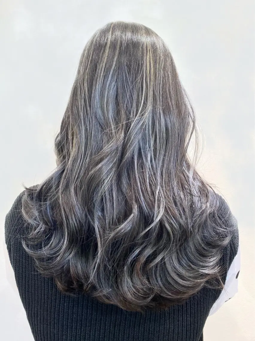 ロング カラー ハイライトカラー ハイライト ハルカ ・のヘアスタイル