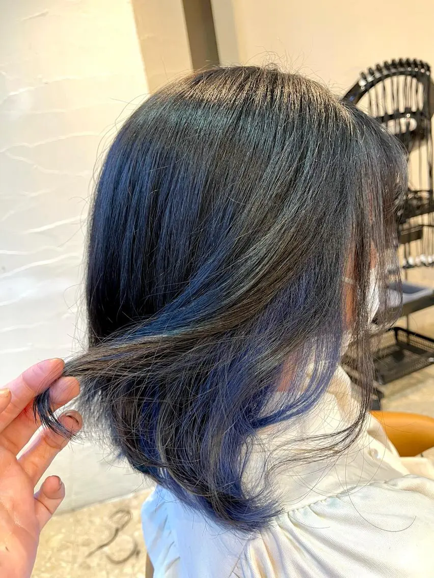 ミディアム カラー ブルーカラー ネイビーカラー ヘアカラー うしだ かおるのヘアスタイル