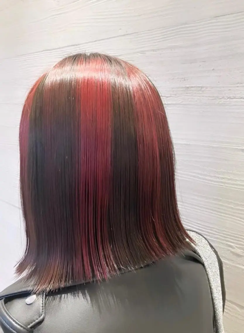 セミロング カラー ハイライトカラー ハイライト サキ🤍ハイトーン 🩰くびれ巻きヘアのヘアスタイル