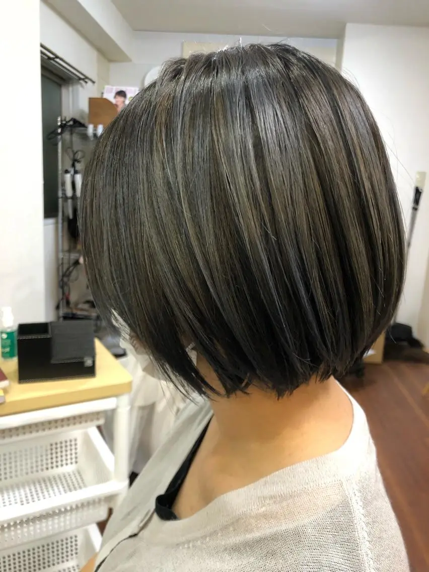 ショート ボブ 荻島 尭のヘアスタイル