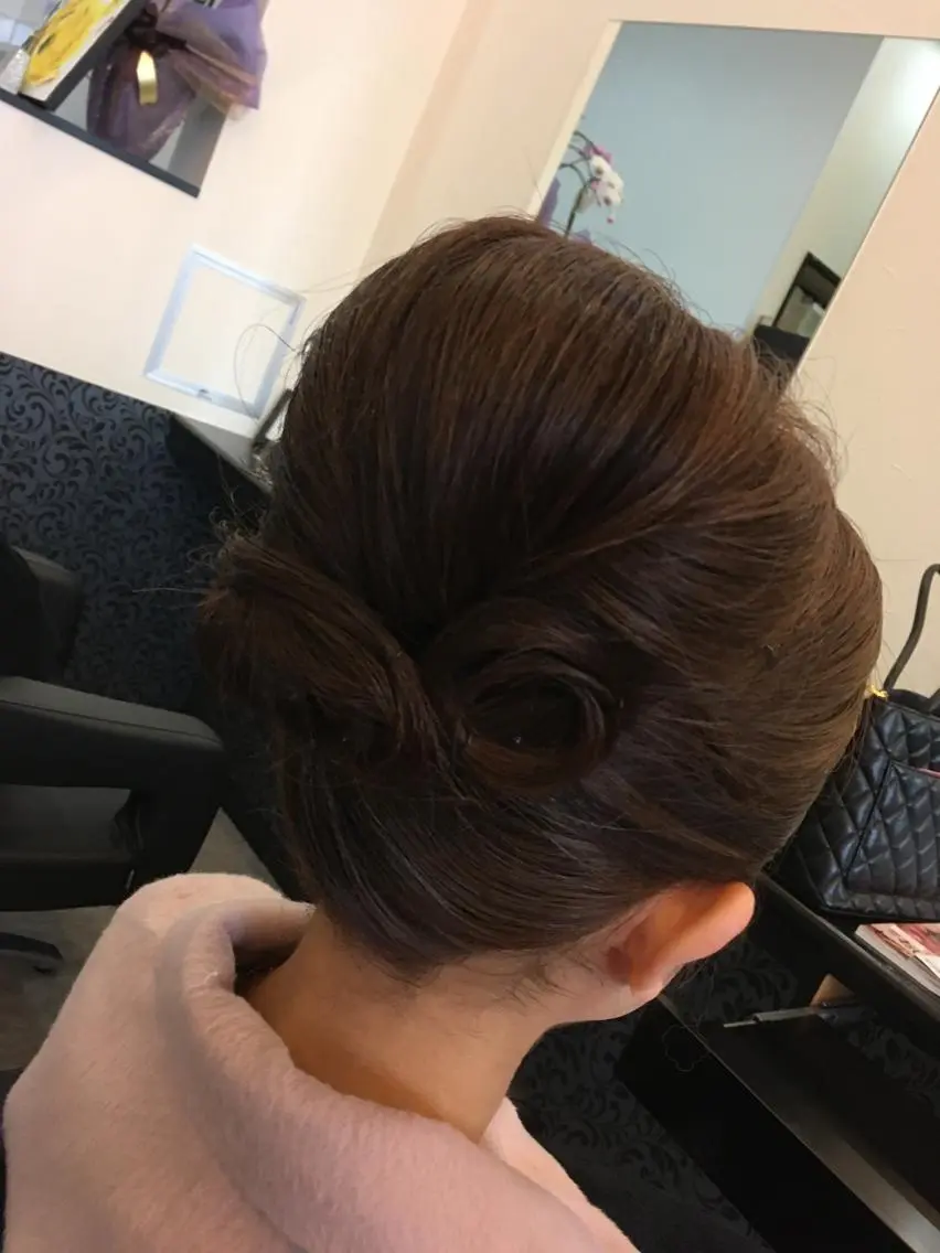 ロング ヘアアレンジ 小野岡 潤子のヘアスタイル