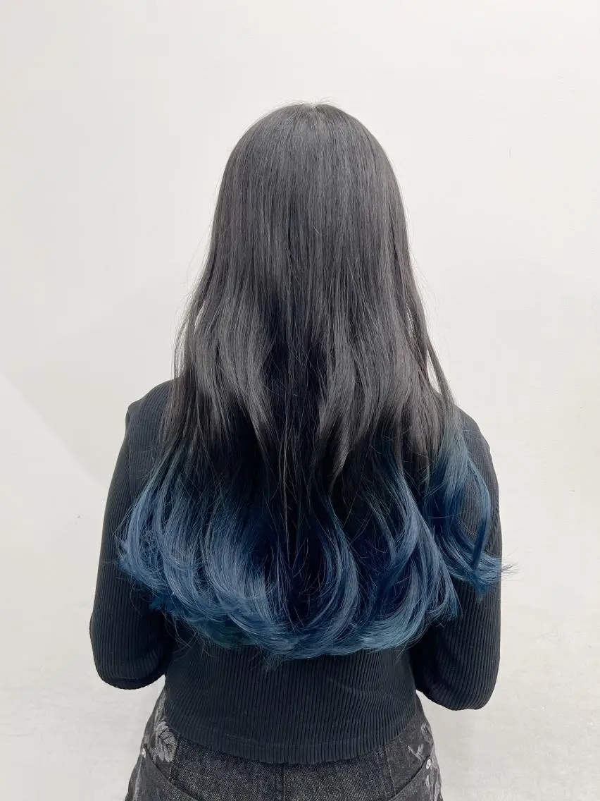 カラー ロング アディクシーカラー アッシュ ブルーカラー ダークアッシュ グレージュ 【公式】amble luxe池袋東口🩷のヘアスタイル