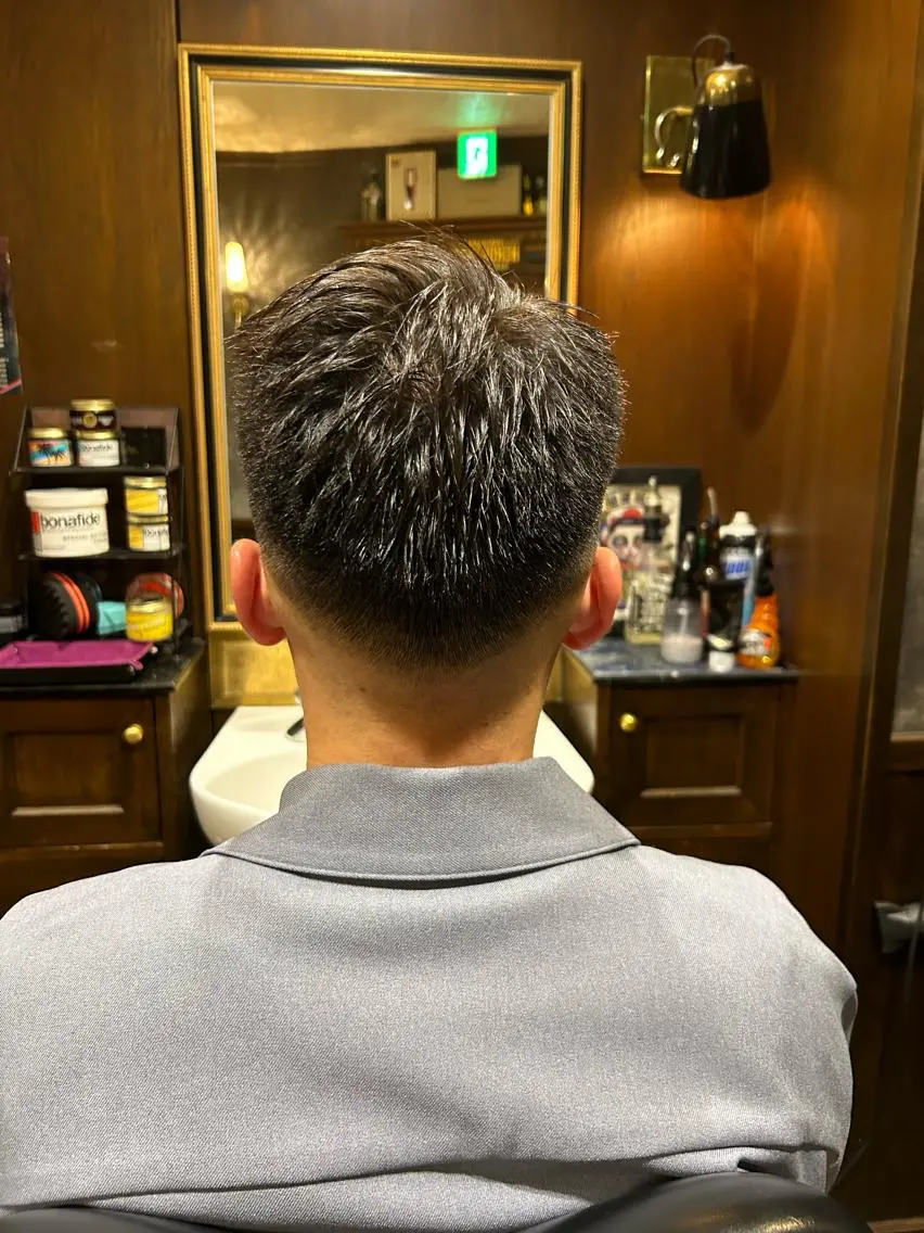 ショート 西本 健斗のヘアスタイル