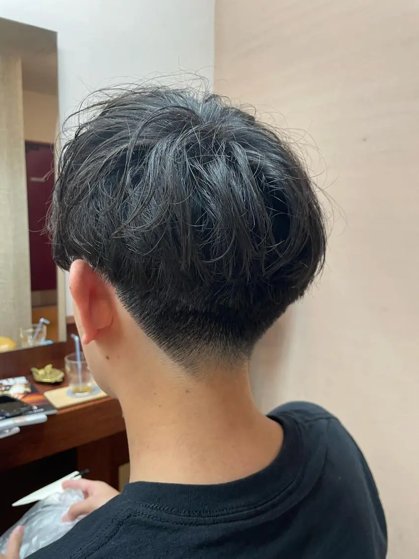 ショート メンズ ルキ🌈ブリーチカラ ー&メンズパーマ🦄のヘアスタイル