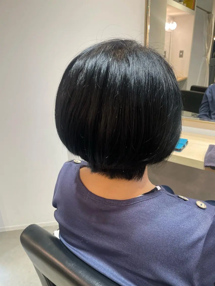 ショート カラー レイヤー♡ 石川優奈のヘアスタイル