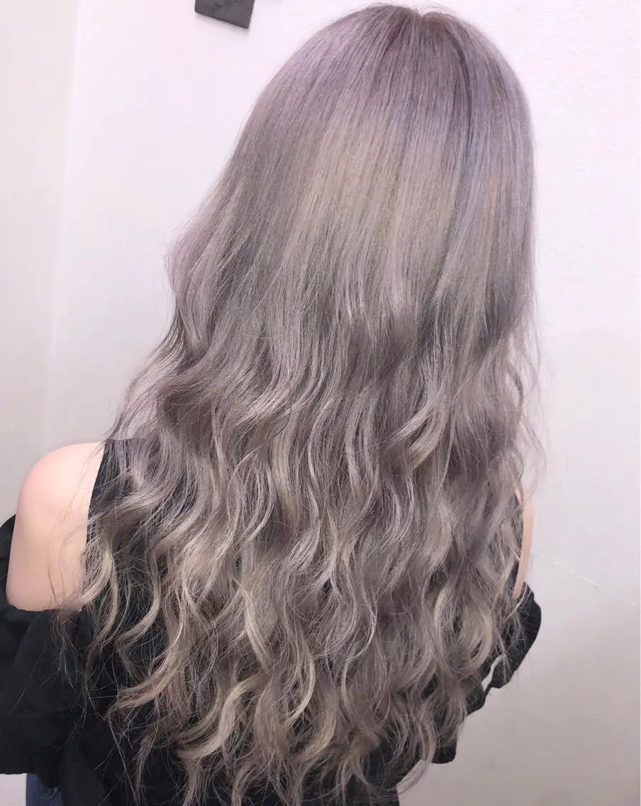 ロング カラー シルバー MAKO ❤️🔥NEXTのヘアスタイル
