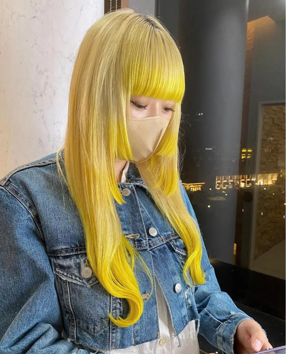 ロング カラー デザインカラー イエローカラー ヘアカラー トリートメント 🌱ブリーチ・透明感 カラー/mapi🦭のヘアスタイル