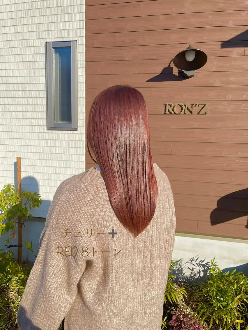 ロング カラー レッドカラー 堀口 彩佳のヘアスタイル
