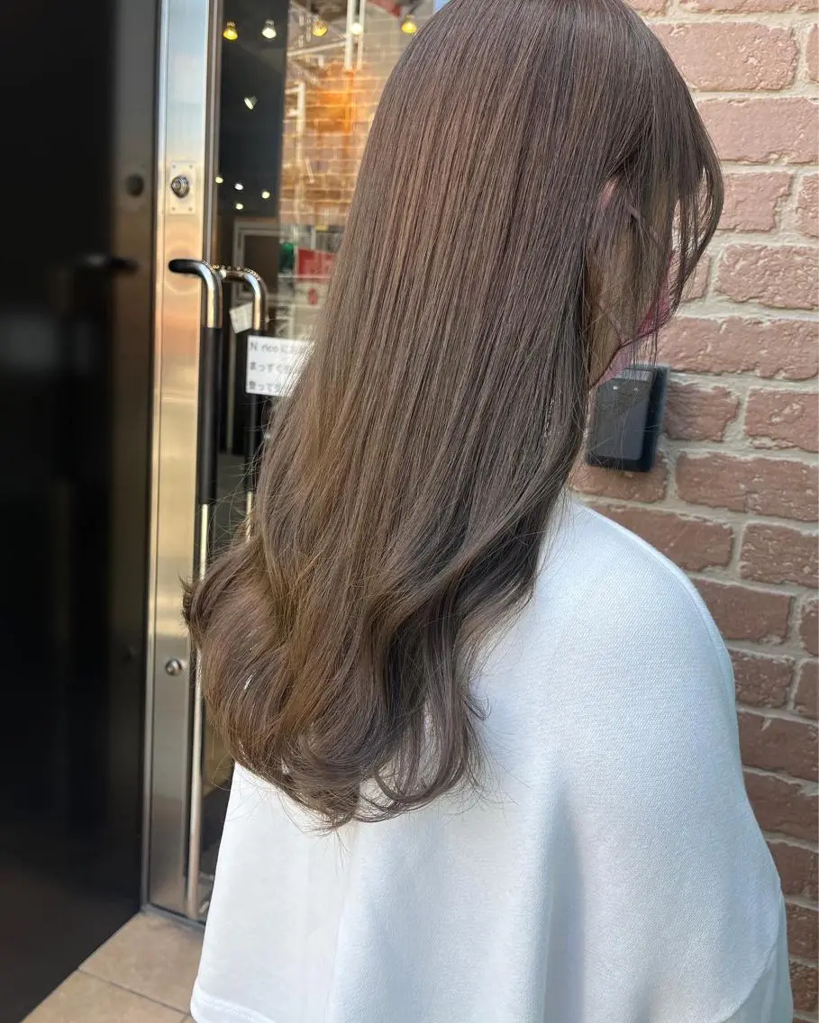 ロング カラー パーマ ヘアアレンジ メンズ キッズ ネイル マツエク・マツパ アイブロウ メンズハイライト メンズパーマ ブラウンカラー ケアカラー 透明感カラー 久木原 ゆりのヘアスタイル