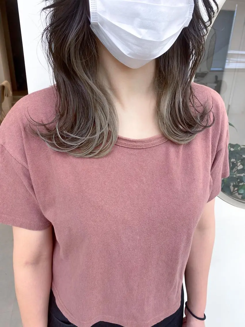 セミロング カラー インナーカラー シルバー ホワイトシルバー カット ヘアカラー トリートメント 丹羽 隼人/髪質改善 /韓国ヘア🇰🇷のヘアスタイル
