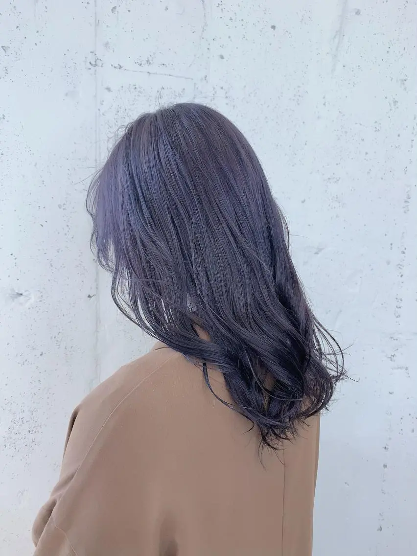セミロング カラー 透明感ハイトーン🦄 キラ🌈のヘアスタイル