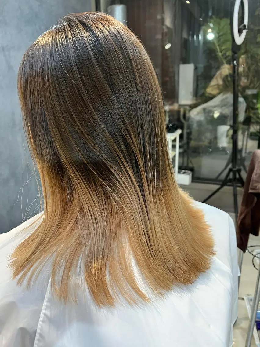 セミロング カラー ヘアアレンジ キッズ マツエク・マツパ ブリーチ グラデーションカラー ヘアカラー トリートメント 透明感カラー🤎 ゆりのヘアスタイル