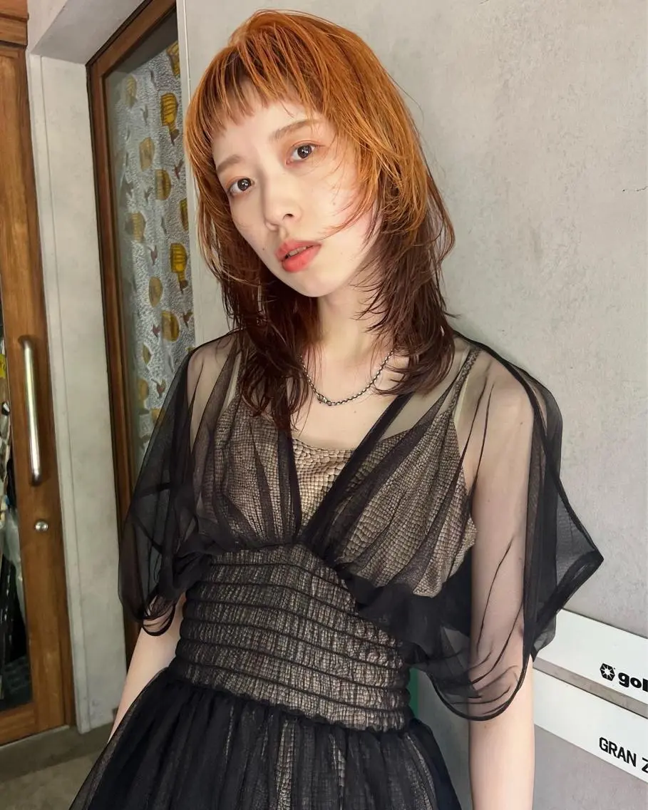 ミディアム カラー ハイトーンカラー レイヤーカット 顔周りカット/透明感 カラー✂️MEIのヘアスタイル
