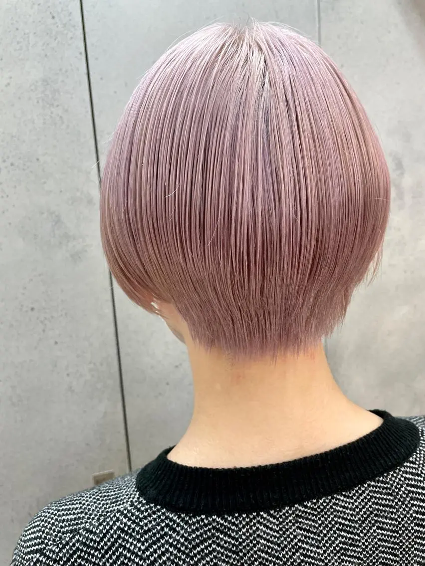 ショート カラー ブリーチ ラベンダーカラー パーマウルフショート 濱田匠のヘアスタイル