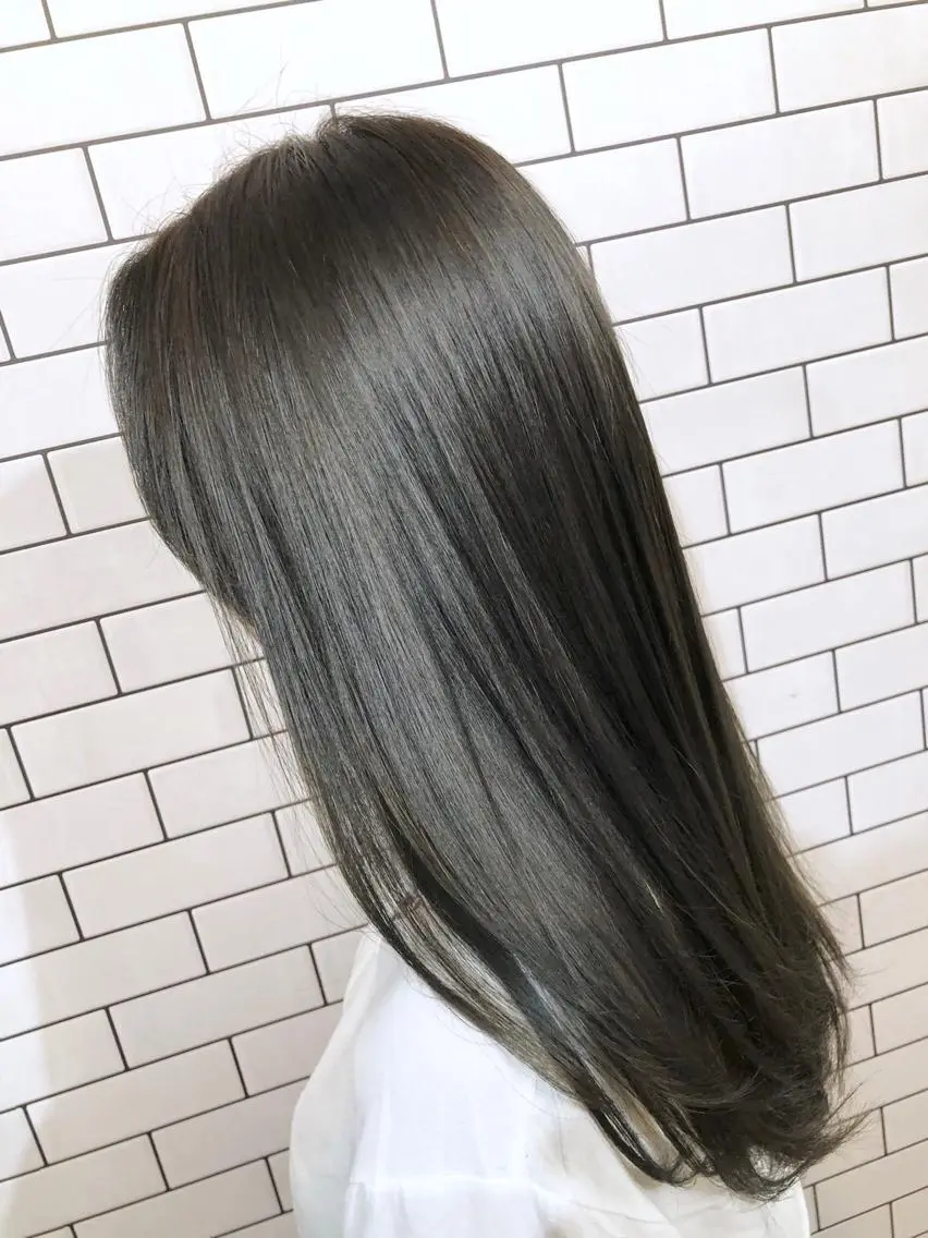 セミロング カラー THREE 関根大のヘアスタイル