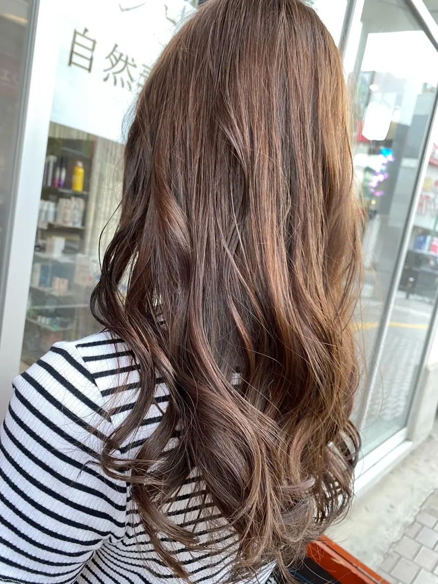 ロング カラー アッシュ デザインカラー✨新倉 佑奈のヘアスタイル