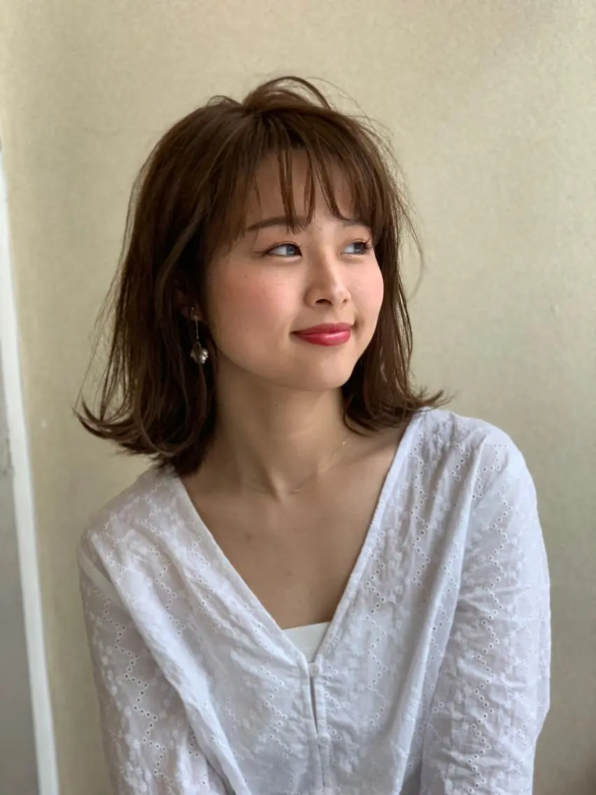 ミディアム カラー ハイライトカラー イルミナカラー ハイライト 髪質改善 トリートメント ヘアカラー トリートメント 髪質改善/縮毛矯正 /レイヤーカット岡部のヘアスタイル