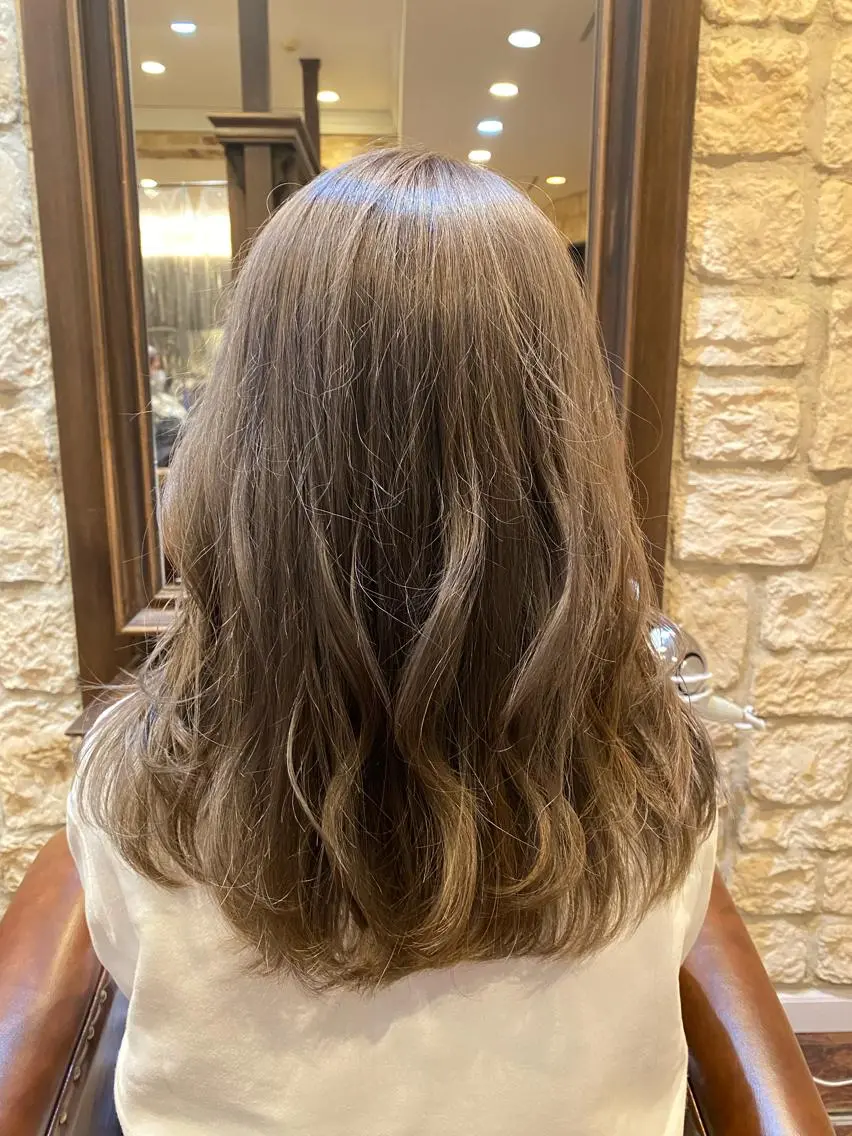 カラー ブリーチカラー⸜♡⸝ クルミ🐍のヘアスタイル