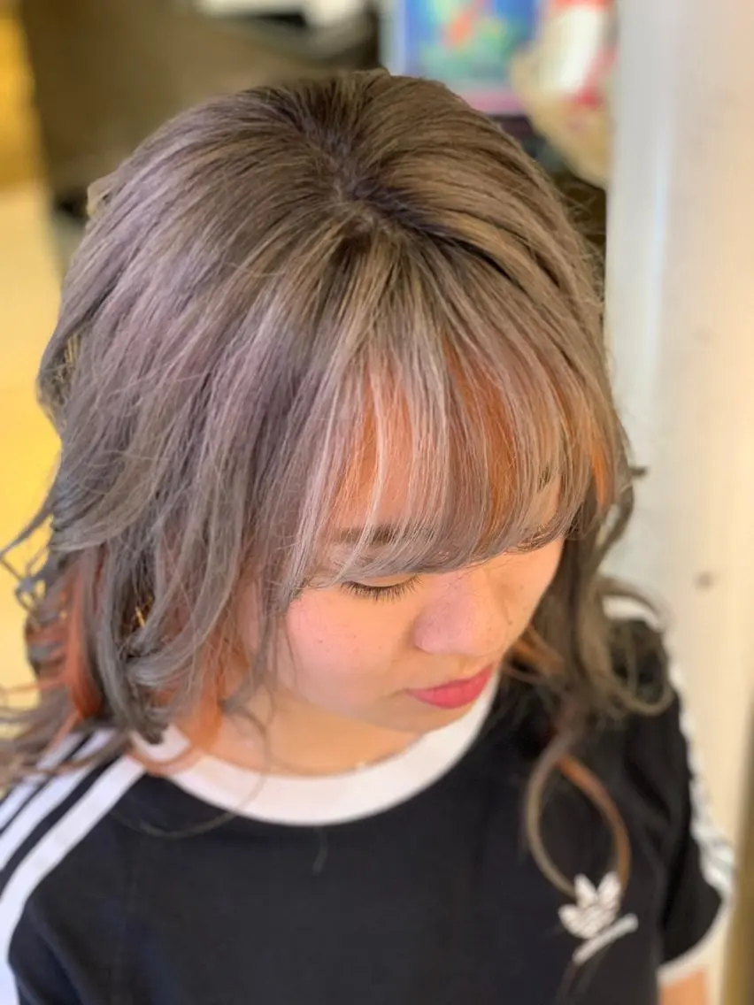 ロング カラー ベージュカラー グレージュ インナーカラー オレンジ ヘアカラー トリートメント ✂️大門 巧✂️ LAFF心斎橋店のヘアスタイル