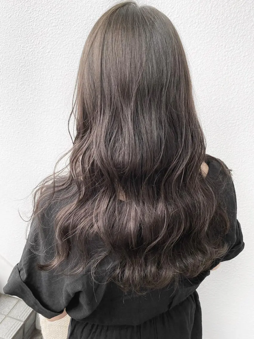 セミロング カラー ブリーチ koheiのヘアスタイル
