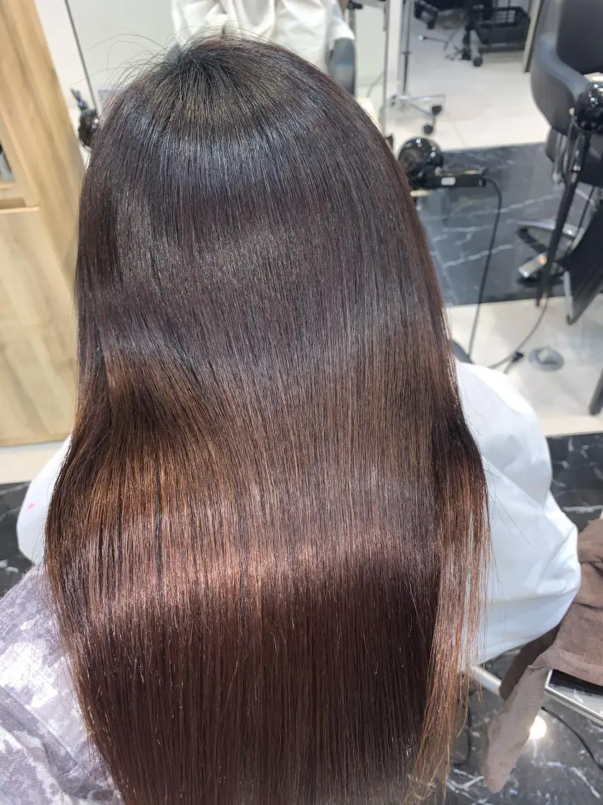 ロング ヘアカラー 内藤 拓磨のヘアスタイル