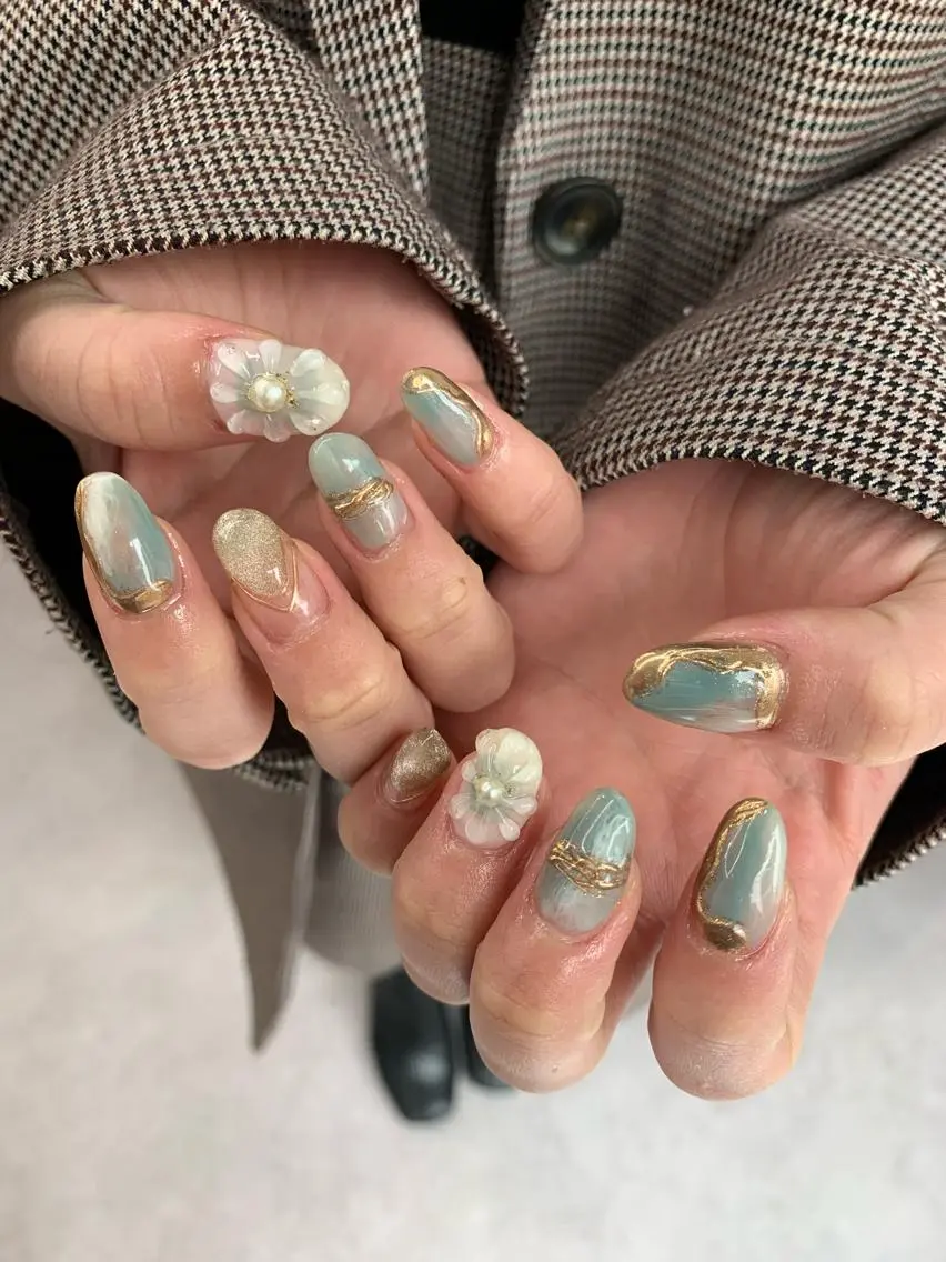 ネイル ぷっくりネイル マキノ ユイのネイルデザイン