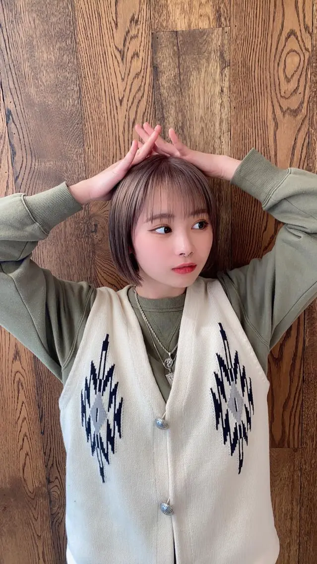 ショート カラー カット ヘアカラー 顔まわりの神様✨ 透明感カラー藤嶋秀幸のヘアスタイル
