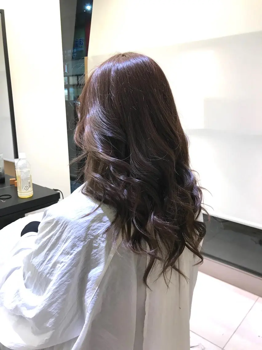 セミロング カラー ベージュカラー Renatus店長 金子裕美のヘアスタイル