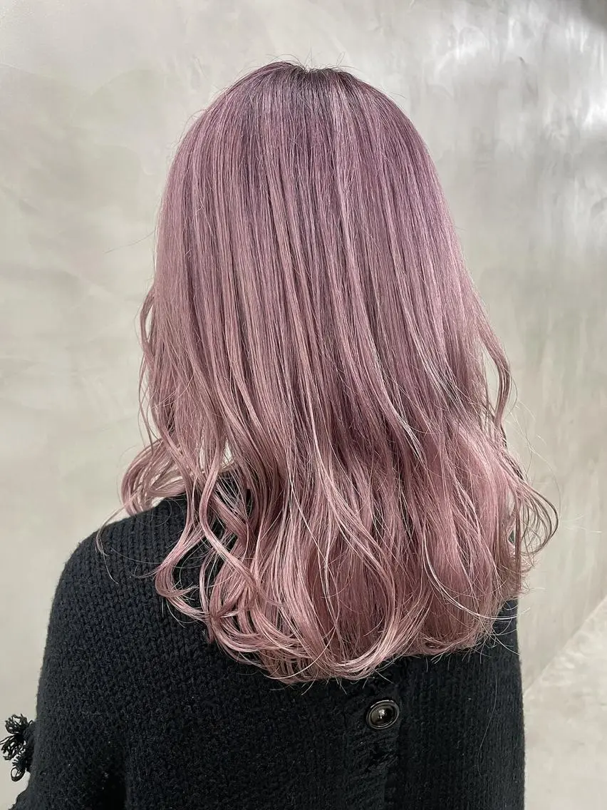 ロング カラー バレイヤージュ ブリーチ ケアブリーチ デザインカラー ダブルカラー ヘアカラー トリートメント スパイラルパーマ 🌐hina⭐️のヘアスタイル