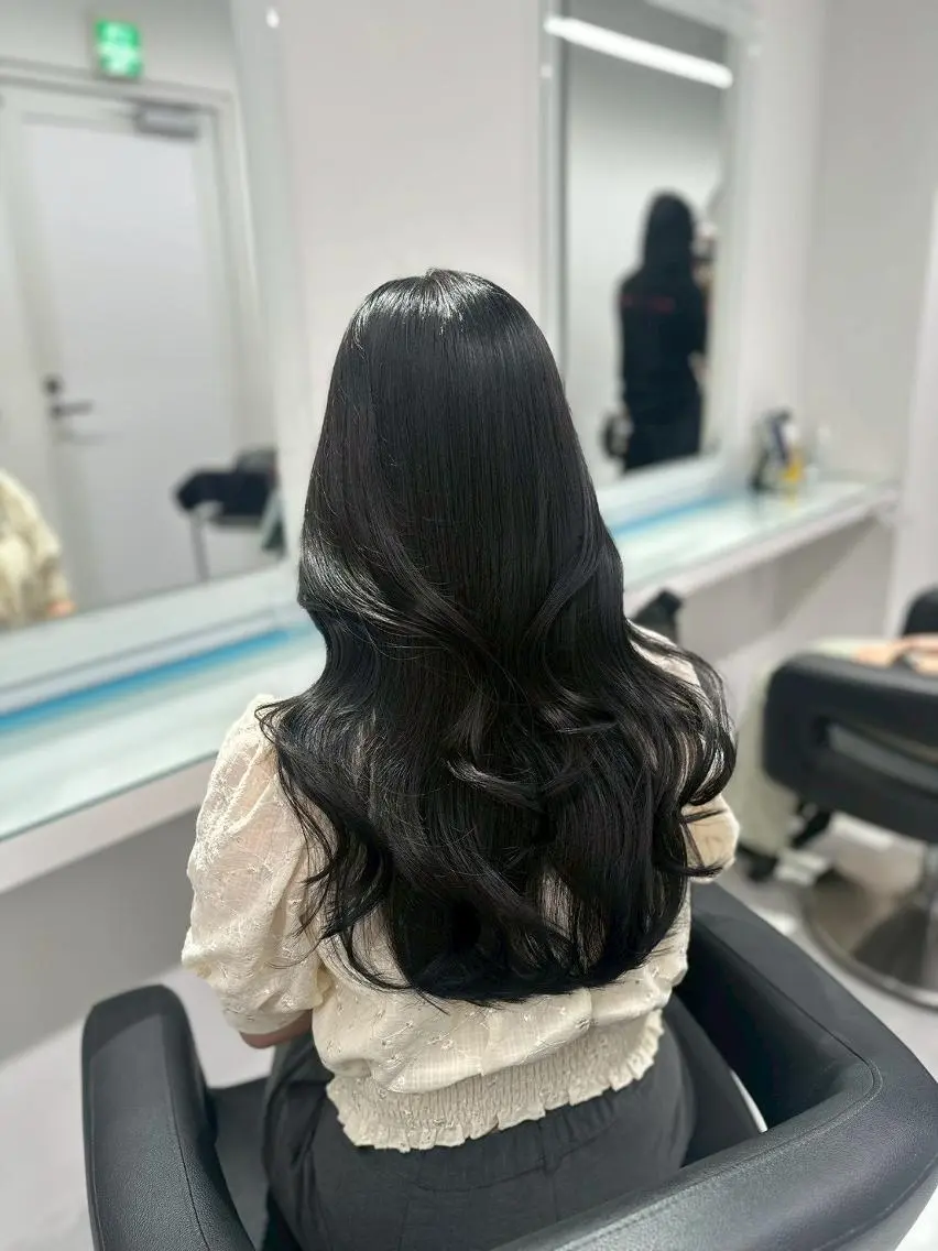 カラー 赤み消し🏹上品甘め トレンドカラー/横浜のヘアスタイル