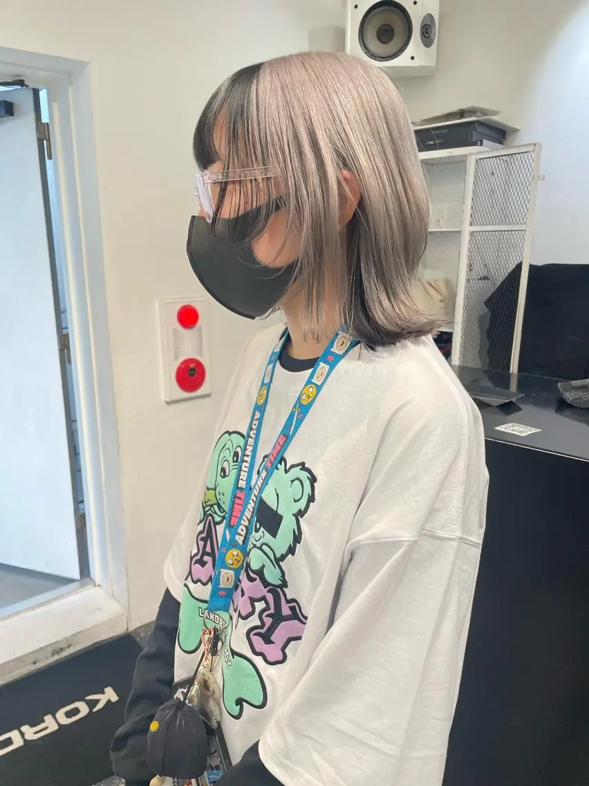 セミロング カラー パーマ ヘアアレンジ メンズ キッズ ネイル マツエク・マツパ アイブロウ メンズバレイヤージュ メンズブリーチ メンズハイライト メンズハイトーン メンズインナーカラー カット ヘアカラー トリートメント 艶ハイトーン/ヘア アレンジAYAKAのヘアスタイル