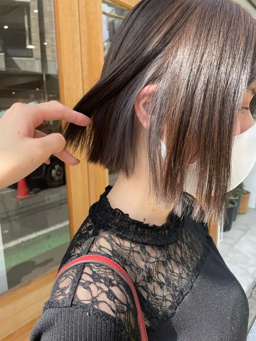 ミディアム カラー アッシュ イヤリングカラー ラベンダーカラー ラベンダーアッシュ ボブ カット ヘアカラー 中目黒🌼 🌼ハナのヘアスタイル