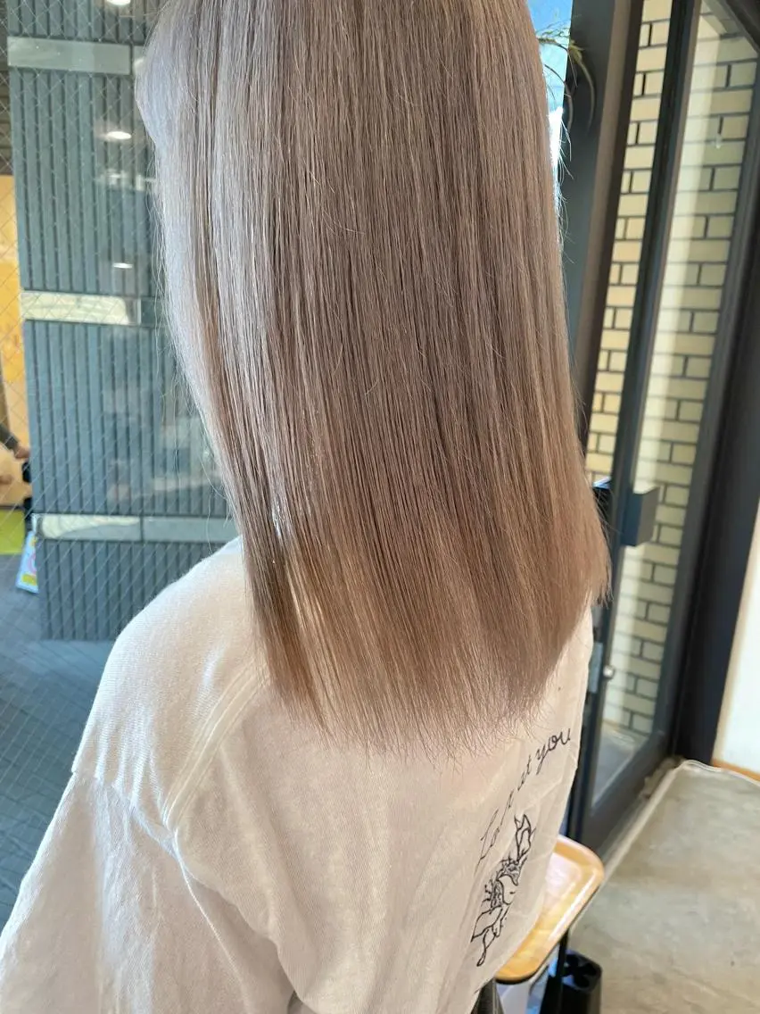ミディアム カラー ベージュカラー ホワイトベージュ ヘアカラー トリートメント 城 健太郎 💎ハイトーンのヘアスタイル