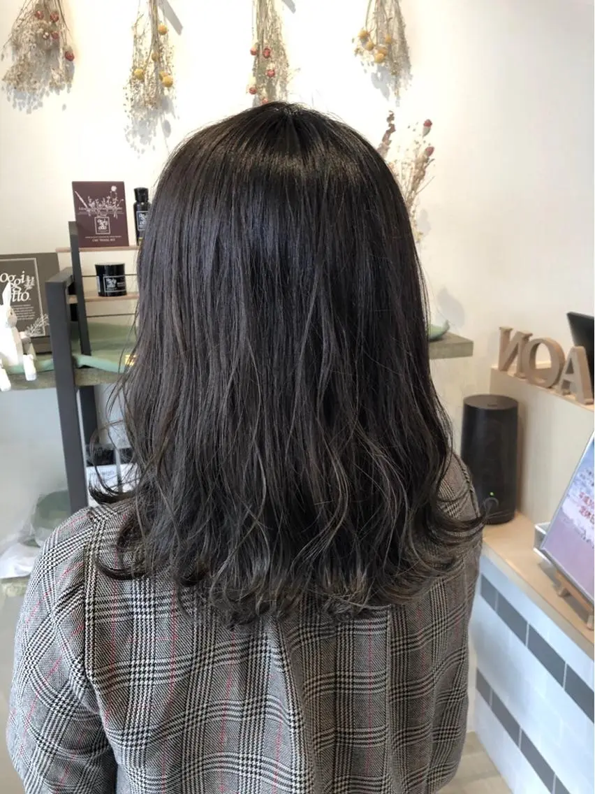 ミディアム カラー Hatanaka Airiのヘアスタイル