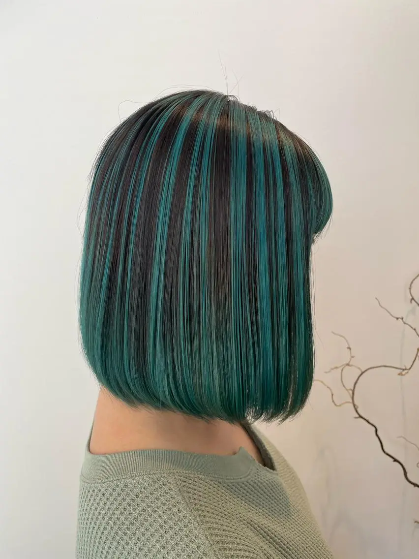 ショート カラー バレイヤージュ レイヤーカット ブリーチ👩‍🦳/ ‪✂︎MANAMIのヘアスタイル