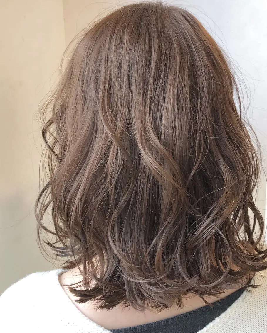 セミロング カラー ベージュカラー TOWA 野村　コウダイのヘアスタイル