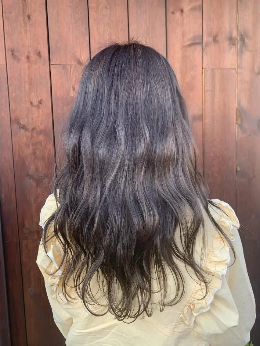 カラー ブリーチ エドルカラー グレージュ 血分 優人のヘアスタイル