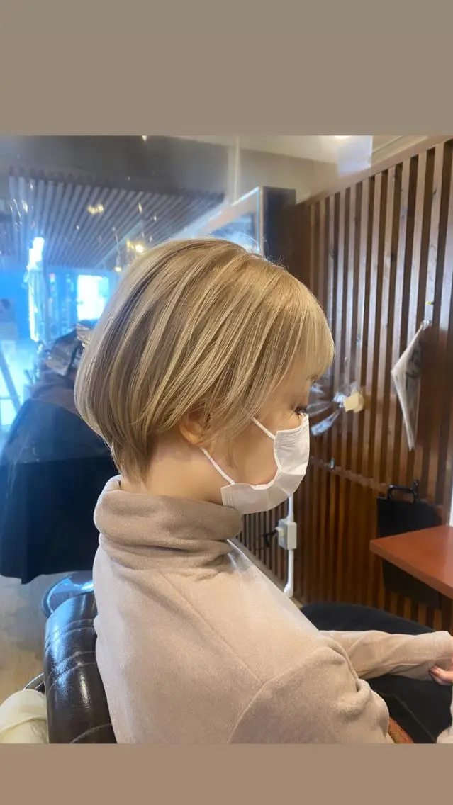 ショート カラー 女性目線でつくる ボブ縮毛矯正のヘアスタイル