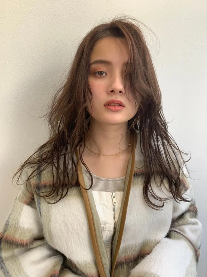 ロング カラー パーマ ヘアアレンジ ネイル カット ヘアカラー パーマ "オトナ髪”/ LAKA TOCCAのヘアスタイル