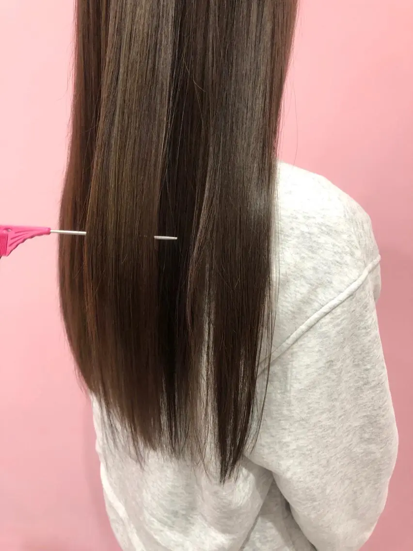 ロング 髪質改善 トリートメント 縮毛矯正 岩田 萌那のヘアスタイル
