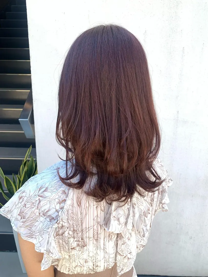 ミディアム カラー ヘアアレンジ カット ヘアカラー トリートメント yuka .のヘアスタイル